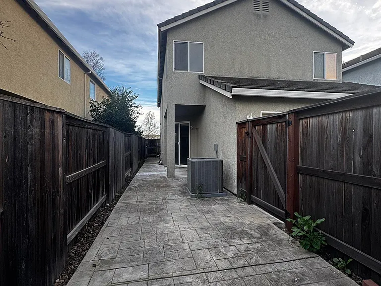 8224 Shay Cir — Photo 34