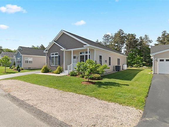 3rd image of 107 Chickadee Ln