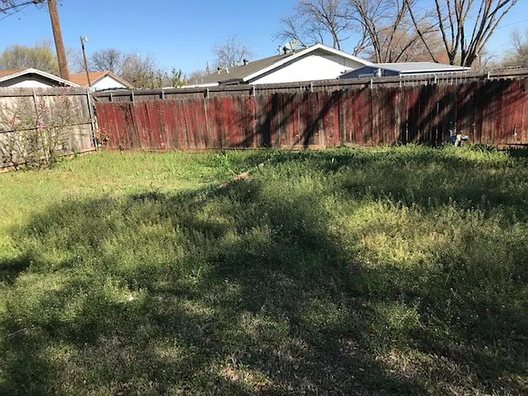 5234 Burbank Dr — Photo 7