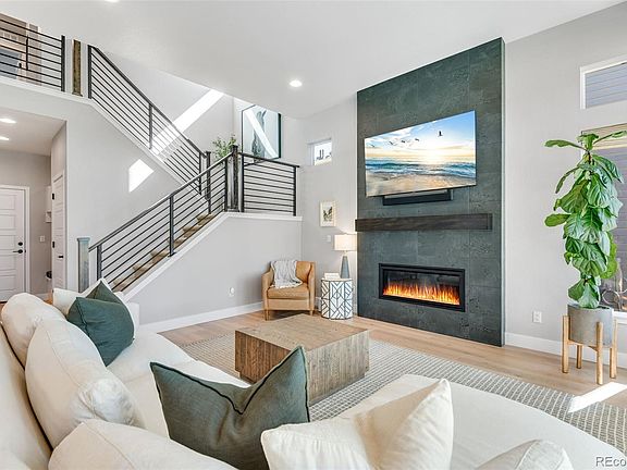 4th image of 6241 Canterview Court