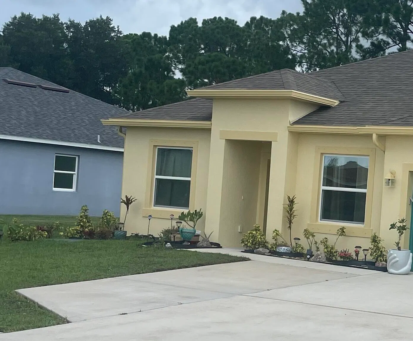 3 bed, 2.0 bath, 1633 sqft, $2,195 — Photo 2