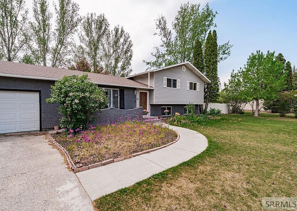 1st image of 2090 S Heather Ln