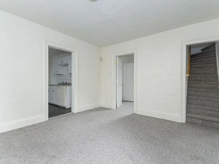 135 Burr Oak St — Photo 9