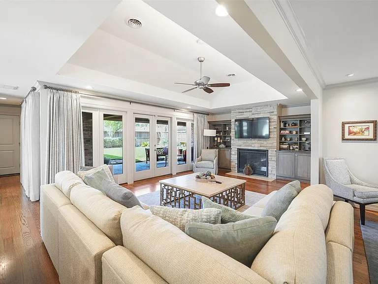 5058 Yarwell Dr — Photo 8