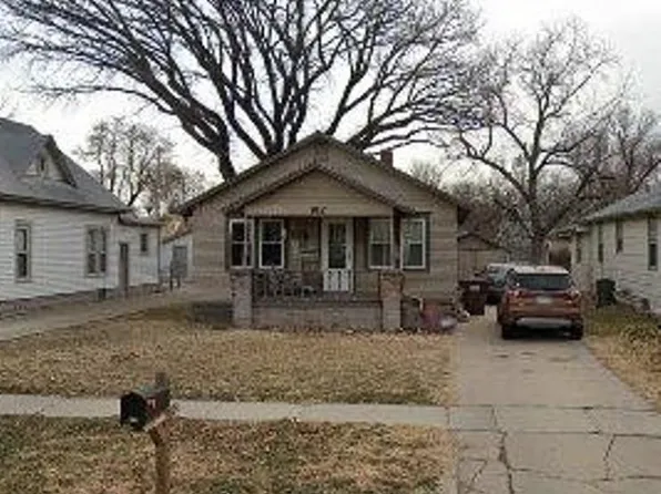 812 S Fern St, Wichita, KS 67213