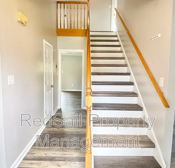 2 Still Harbor Ct — Photo 4