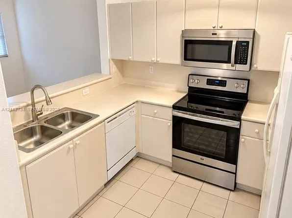 2461 SE 16th Ter, Homestead, FL