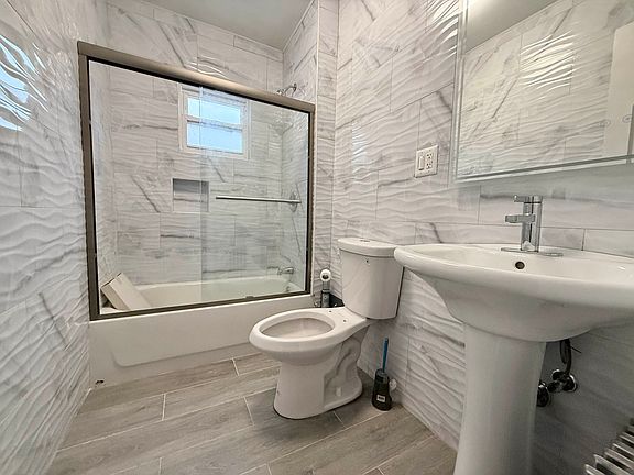 5th image of 448 E 28th St #8