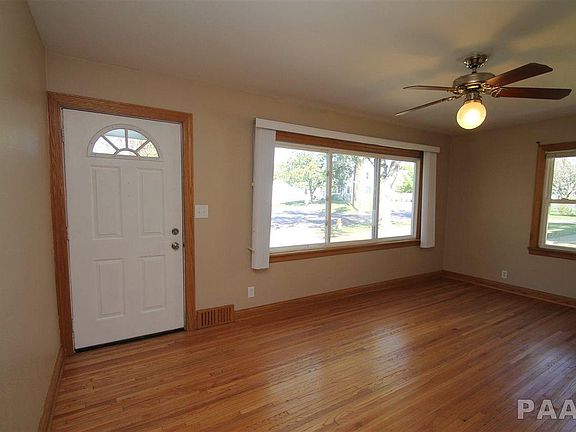 2nd image of 1222 W Northcrest Ave