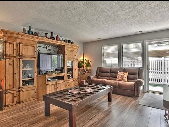 5th image of 5984 S Sultan Cir #5984