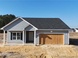 103 Orchard Ln, Parkton, NC 28371