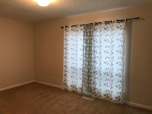 4th image of 10451 Briarbend Dr APT 1