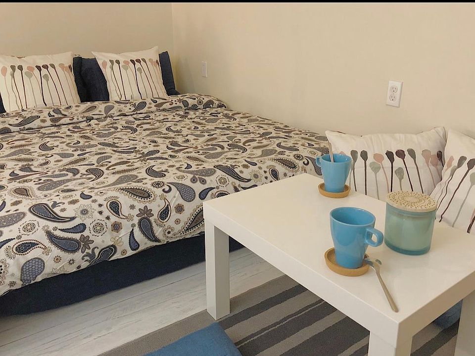 1st image of 124 Escanyo Dr #2