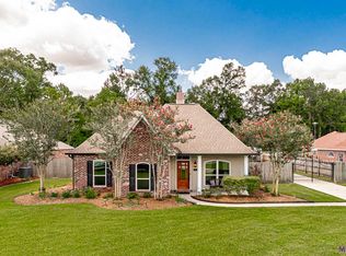 8006 Fitzgerald Dr, Denham Springs, LA 70706
