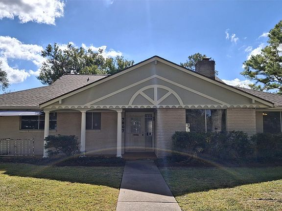 2nd image of 7807 Bellerive Dr