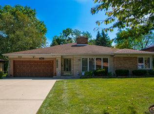 6615 N Kolmar Ave, Lincolnwood, IL