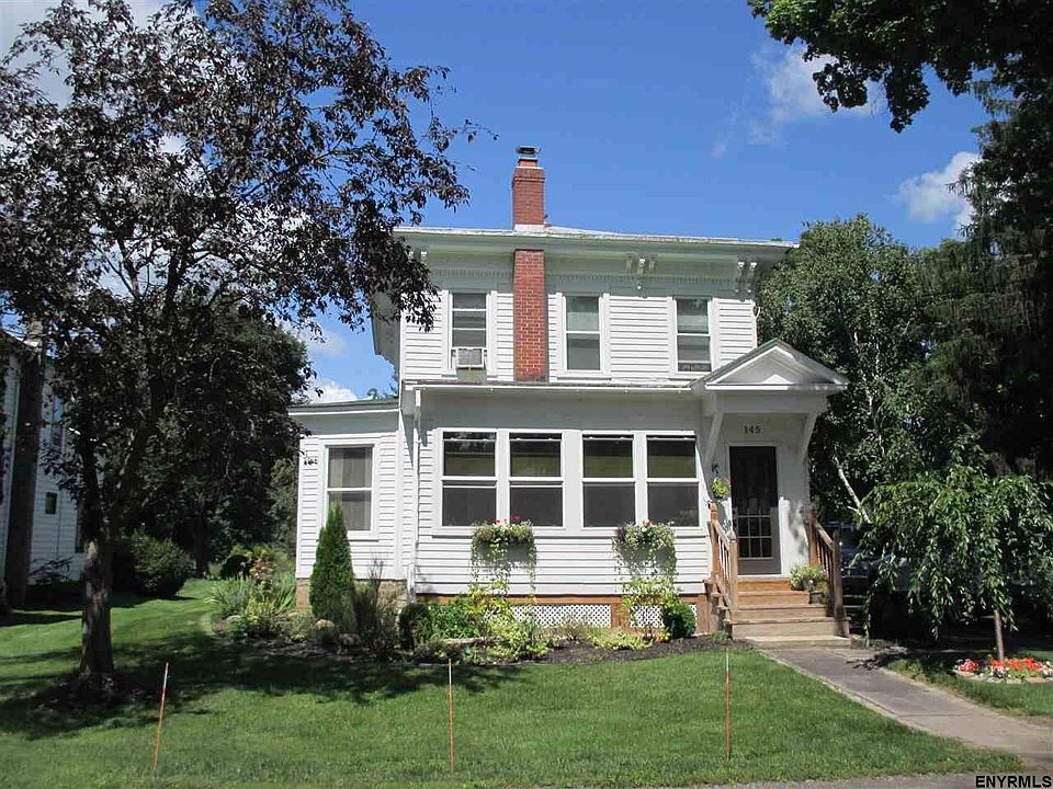 1st image of 145 Grand St