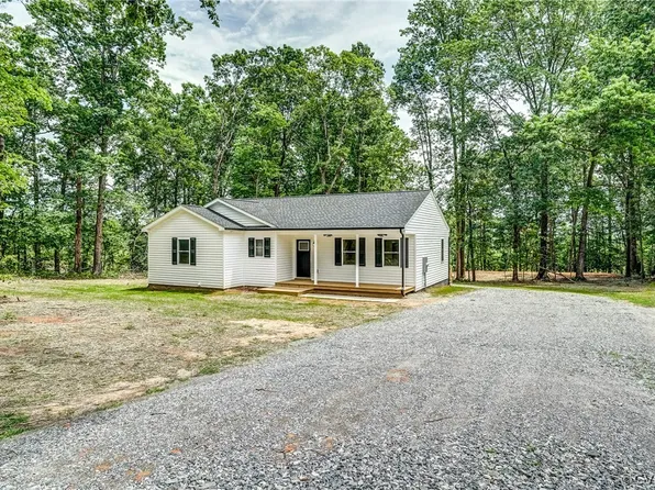 2948 Waldrop Church Rd, Louisa, VA 23093