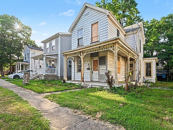3rd image of 618 Mulberry St