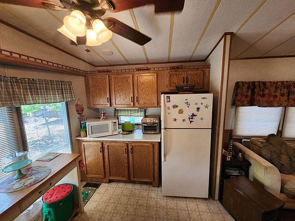 4th image of 561 Corson Tavern Rd #L2