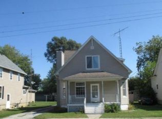 403 S Main St, Wanatah, IN 46390