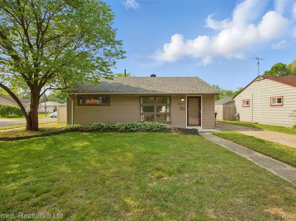 35607 Hazelwood St, Westland, MI 48186
