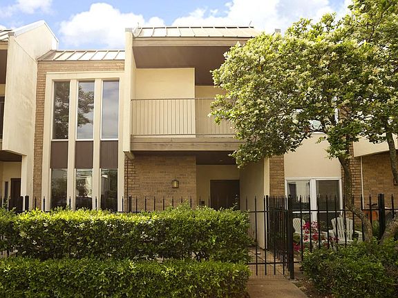 2nd image of 1300 Augusta Dr APT 47