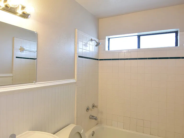 3817 Sawtooth Dr — Photo 14