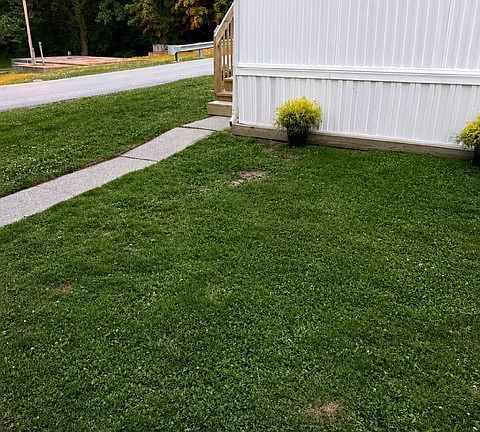 3rd image of 9735 Chillicothe Rd #58