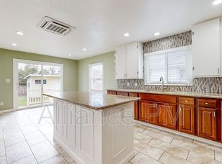 215 W 3rd St, Cloverdale, CA 95425