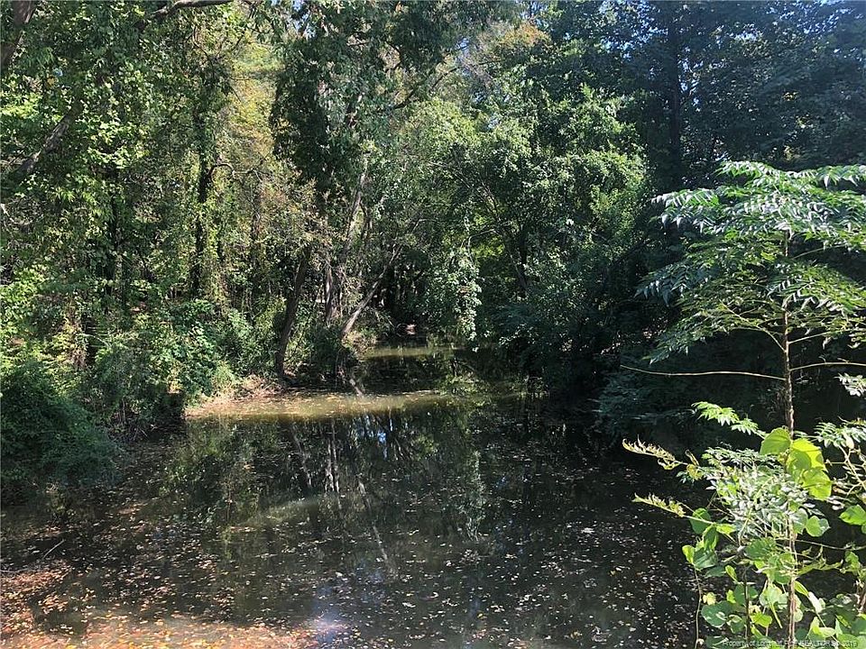 2nd image of 1903 Lakeshore Dr
