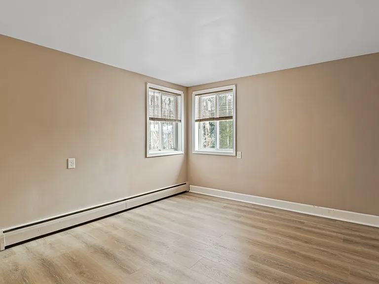 Stonewood Apartments — Photo 28