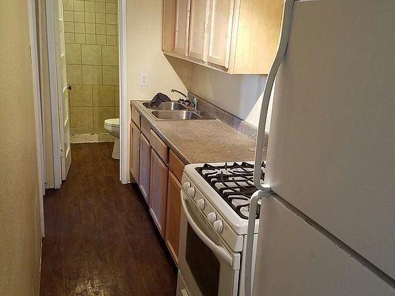 Kitchen view to Entry