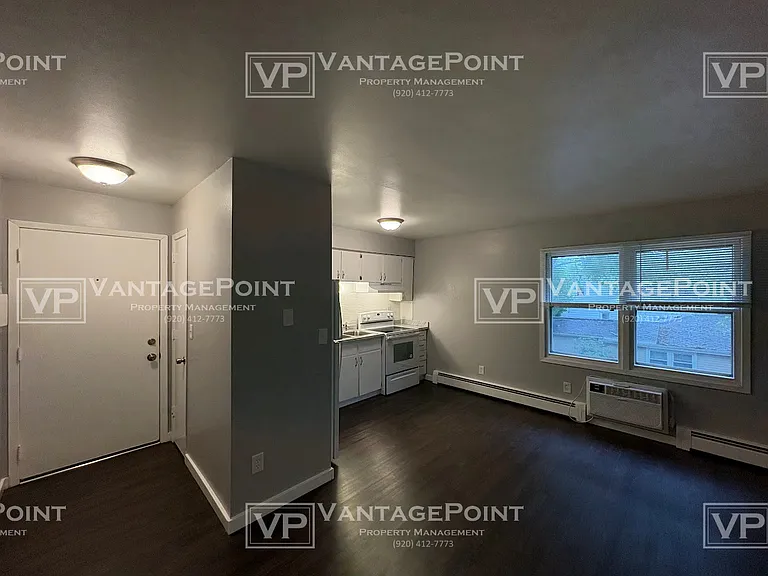 1054 Grognet St — Photo 5