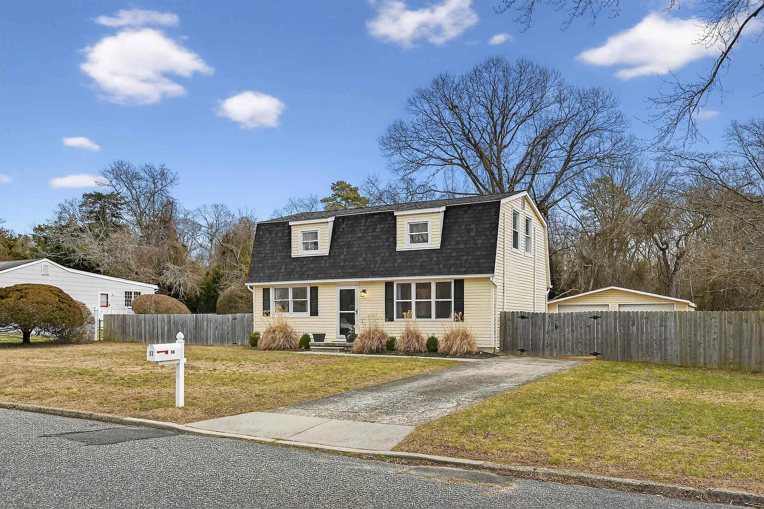 17 Siskin Ln photo 1