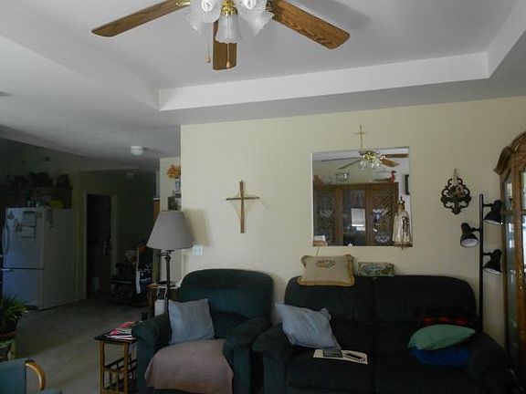 3rd image of 10 W 27th St