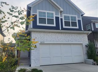 8777 SW 8th St, Blue Springs, MO 64064