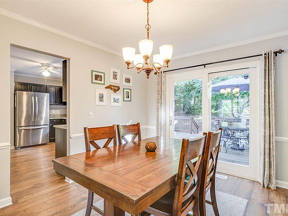 3rd image of 1004 Pagoda Pl