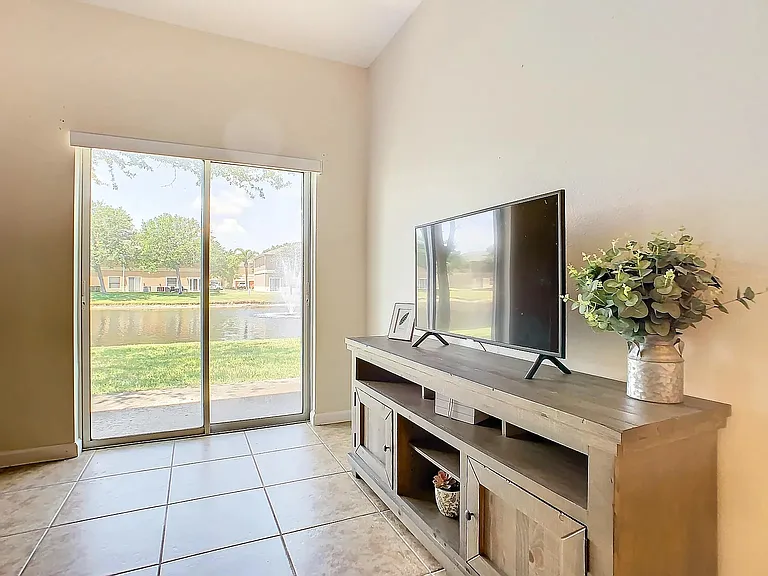 2700 Revolution St #101 — Photo 12