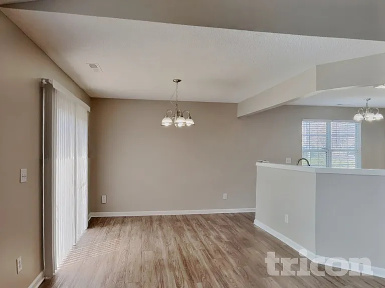3120 Riverbrooke Dr — Photo 3