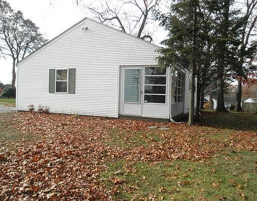3rd image of 5 Tophill Dr