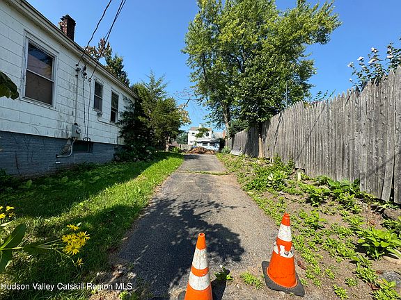3rd image of 33 Jarrold Street