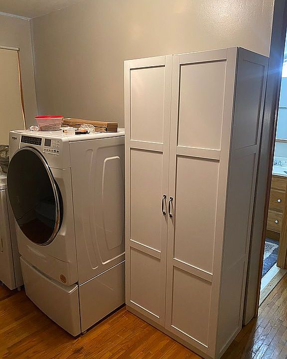 2nd image of 1026 Warren St