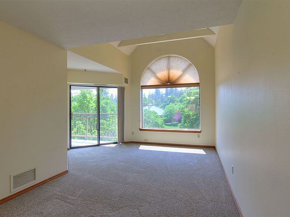 3rd image of 221 E Rockwood Blvd APT 510