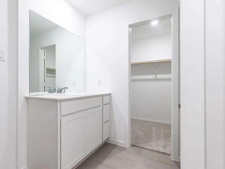 31406 Pratola Serra Cir — Photo 14