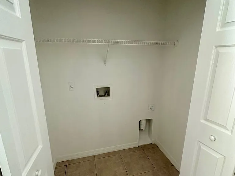 510 Blackbird Ln — Photo 7