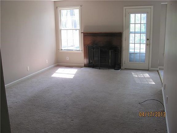 2nd image of 3490 Arvin Dr