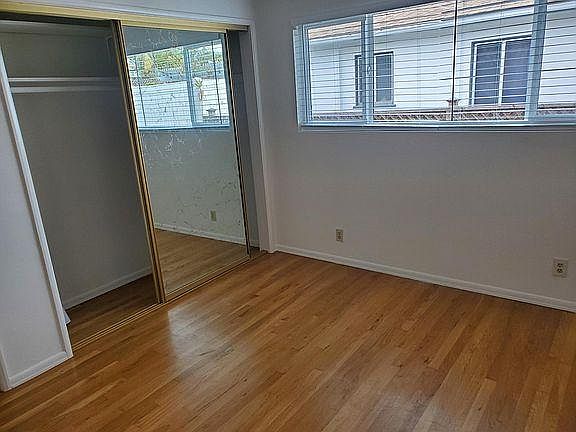 5th image of 2303 W 139th St