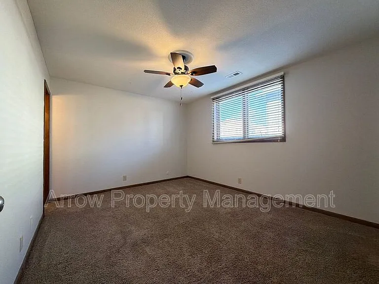 3831 S 46th St #1 — Photo 8