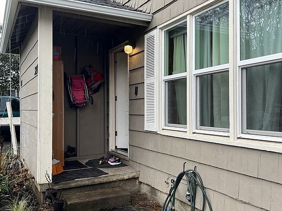 3rd image of 3208 E 17th St